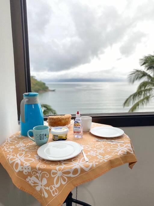 Apto Areia Azul-pe Na Areia- Petfriendly Premium Na Prainha Caraguatatuba