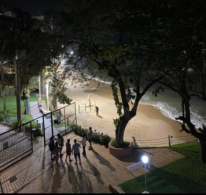 Apto Areia Azul-pe Na Areia- Petfriendly Premium Na Prainha *